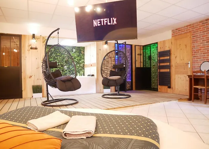 Hotel Du Berry - Loveroom Avec Sauna, Hammam, Jacuzzi Privatifs